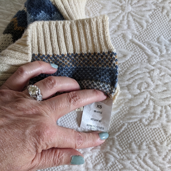 2/$18 Polar Bear Knitted Dog Sweater - Picture 6 of 6